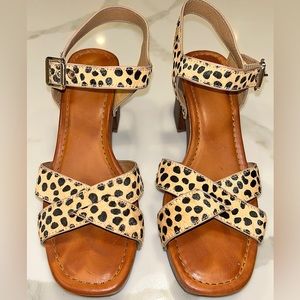 GB - GIANNI BINI LEOPARD SANDALS! SIZE 8 1/2